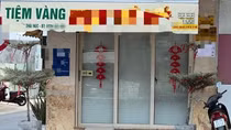 Vì sao nhiều tiệm vàng ở Cần Thơ tạm ngưng kinh doanh?