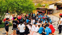 Hàng vạn du khách đổ về cao nguyên Mộc Châu tránh nóng