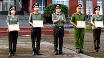 Công an Trà Vinh trao giải cuộc thi viết “Tìm hiểu Luật Căn cước trong CAND”