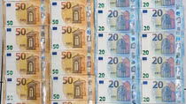 Nhân viên thử việc dọn phòng trộm luôn 2.000 EUR của du khách nước ngoài