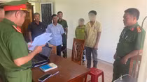 Dụ bé gái 13 tuổi vào rừng keo để giở trò đồi bại