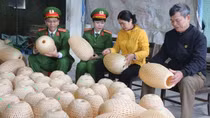 Những nữ Công an nỗ lực vì nhân dân phục vụ
