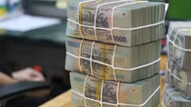 Xử phạt mạnh để chấm dứt nạn ngân hàng ép khách mua bảo hiểm