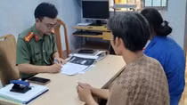 Bị Công an xã xử phạt, lên Facebook chửi bới, miệt thị
