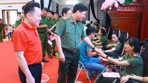 Giọt máu nghĩa tình vì đồng đội thân yêu
