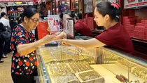 Giải pháp nào để người dân "bình tĩnh" với vàng?