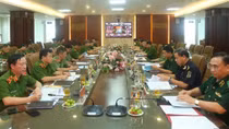 Phối hợp đấu tranh với tội phạm, vi phạm pháp luật về vũ khí, vật liệu nổ, công cụ hỗ trợ