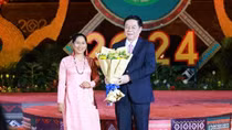 Hãy để thơ ca ngự trị mãi trong đời sống tinh thần của người Việt