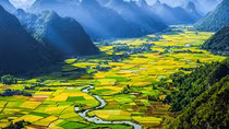 Miền Bắc sáng mưa nhỏ, Nam Bộ nóng 37 độ C
