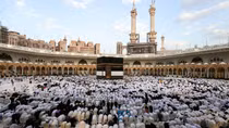 Thánh địa Mecca nóng như đổ lửa, 19 người hành hương thiệt mạng
