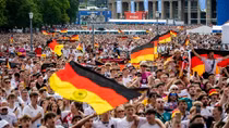 EURO 2024: “cái bẫy ngọt ngào” của UEFA