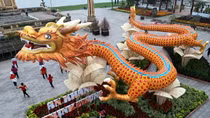 Độc đáo “song long chầu Nguyệt” ở xứ Huế