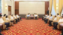 Bí thư Tỉnh ủy Lào Cai gặp mặt xã giao Bí thư Châu ủy Hồng Hà (Trung Quốc)