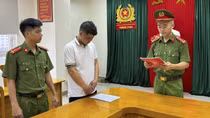 Phó Tổng Giám đốc Công ty TNHH Newpot Quốc tế ra đầu thú
