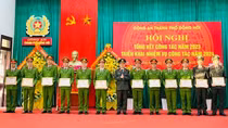 Hình ảnh cán bộ, chiến sĩ Công an Quảng Bình qua những bức thư của người dân