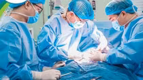 Nhiều em bé bị suy thận giai đoạn cuối được hồi sinh sự sống