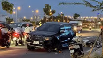 Tông bay nhiều phương tiện, tài xế xe 7 chỗ có dấu hiệu không tỉnh táo
