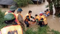 Lãnh đạo Lào điện thăm hỏi về cơn bão số 3 gây nhiều thiệt hại ở Việt Nam