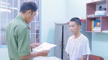 Công an xã bắt đối tượng mang súng đi giải quyết mâu thuẫn