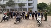 Lập nhóm trên mạng ảo, rủ nhau cùng vào tù