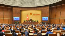 Thông qua Luật Đất đai (sửa đổi), ban hành bảng giá đất hàng năm để sát diễn biến thị trường