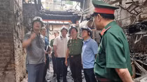 Lãnh đạo Bộ Công an trực tiếp đến hiện trường vụ cháy chỉ đạo công tác cứu nạn, cứu hộ