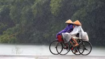 Bắc Bộ và Thanh Hóa mưa to, Hà Nội nắng gián đoạn, mưa chiều tối và đêm