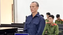Đâm chết đồng nghiệp trên tàu cá, lãnh án 18 năm tù