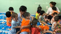 Thăm thẳm lời ru buồn