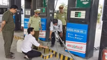 Xử phạt 860 cơ sở kinh doanh xăng dầu vi phạm