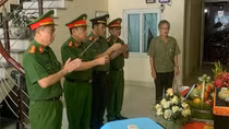 Thăm hỏi, động viên thân nhân liệt sỹ Công an hy sinh trong bão số 3