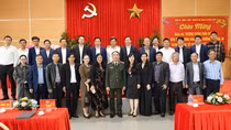 Thứ trưởng Trần Quốc Tỏ thăm và chúc tết xã Quang Thiện