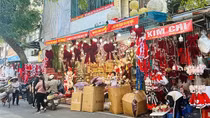 Sôi động thị trường quà tặng Giáng sinh