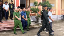 Ký hơn 200 hợp đồng trái pháp luật, 3 nguyên lãnh đạo xã bị khởi tố
