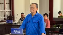 Án mạng do mâu thuẫn từ việc mò ốc dưới kênh