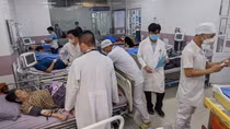 Vụ 49 người ngộ độc sau khi ăn bánh mì: Chưa xuất trình được hồ sơ tự công bố sản phẩm