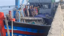 Truy tìm tàu vận tải biển tông chìm tàu cá ở phía Nam tỉnh Ninh Thuận
