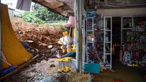 Hiện trường vụ sạt lở khu vui chơi khiến 3 em nhỏ tử vong