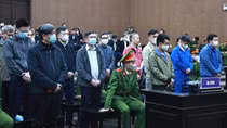 Nghĩ về những “tư lệnh” nhúng chàm