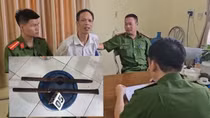 Con bị tâm thần dùng gậy sắt đánh bố mẹ tử vong