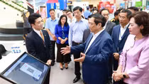 Thủ tướng nhấn mạnh 3 mục tiêu, 6 nhiệm vụ chuyển đổi số ngành Ngân hàng