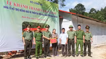 Kịp thời bàn giao nhà cho người dân bị ảnh hưởng bởi thiên tai trước khi bão số 3 ập đến