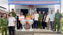 Công an Trà Vinh tiếp tục bàn giao 20 căn nhà Đại đoàn kết tặng người nghèo