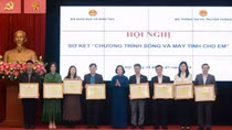 Hàng trăm nghìn máy tính đã đến tay học sinh nghèo cả nước