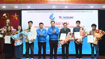 Trao giải cuộc thi "Báo chí chia sẻ cùng thầy cô" năm 2024