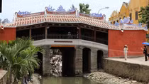 Chính quyền phố cổ Hội An chỉ đạo "nóng" sơn lại Chùa Cầu sau khi có dư luận di tích bị làm mới