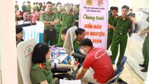 Tuổi trẻ Công an tỉnh Bình Phước tích cực hiến máu cứu người