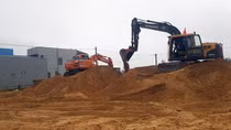 Nhức nhối vấn nạn khai thác, mua bán cát trái phép ở Ba Đồn