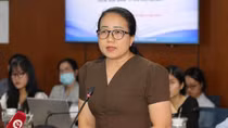 Hoa hậu Lê Phương bị mời làm việc vì hát chế lời Quốc ca khi livestream