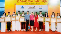 Nữ đảng viên trẻ xuất sắc chia sẻ bí quyết trở thành tân thủ khoa